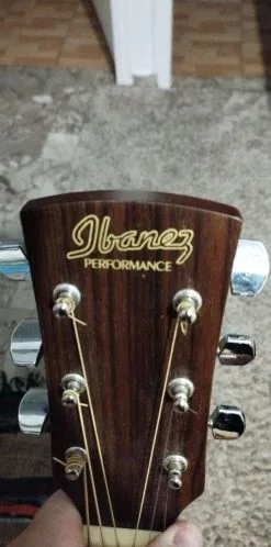 κιθάρα σε άψογη κατάσταση αχρησιμοποίητη