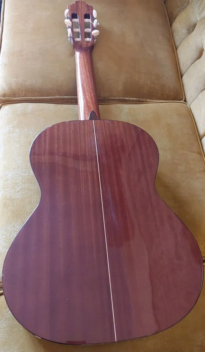 Πωλείται κλασική κιθάρα Almansa 403 Cedro - Image 4