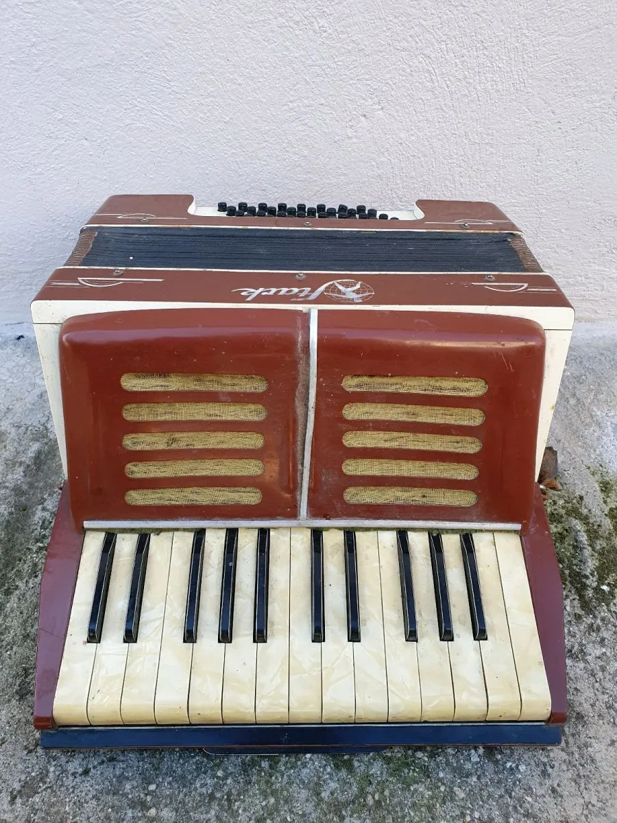 Stark ΑΚΟΡΝΤΕΟΝ Παλιό - Image 2