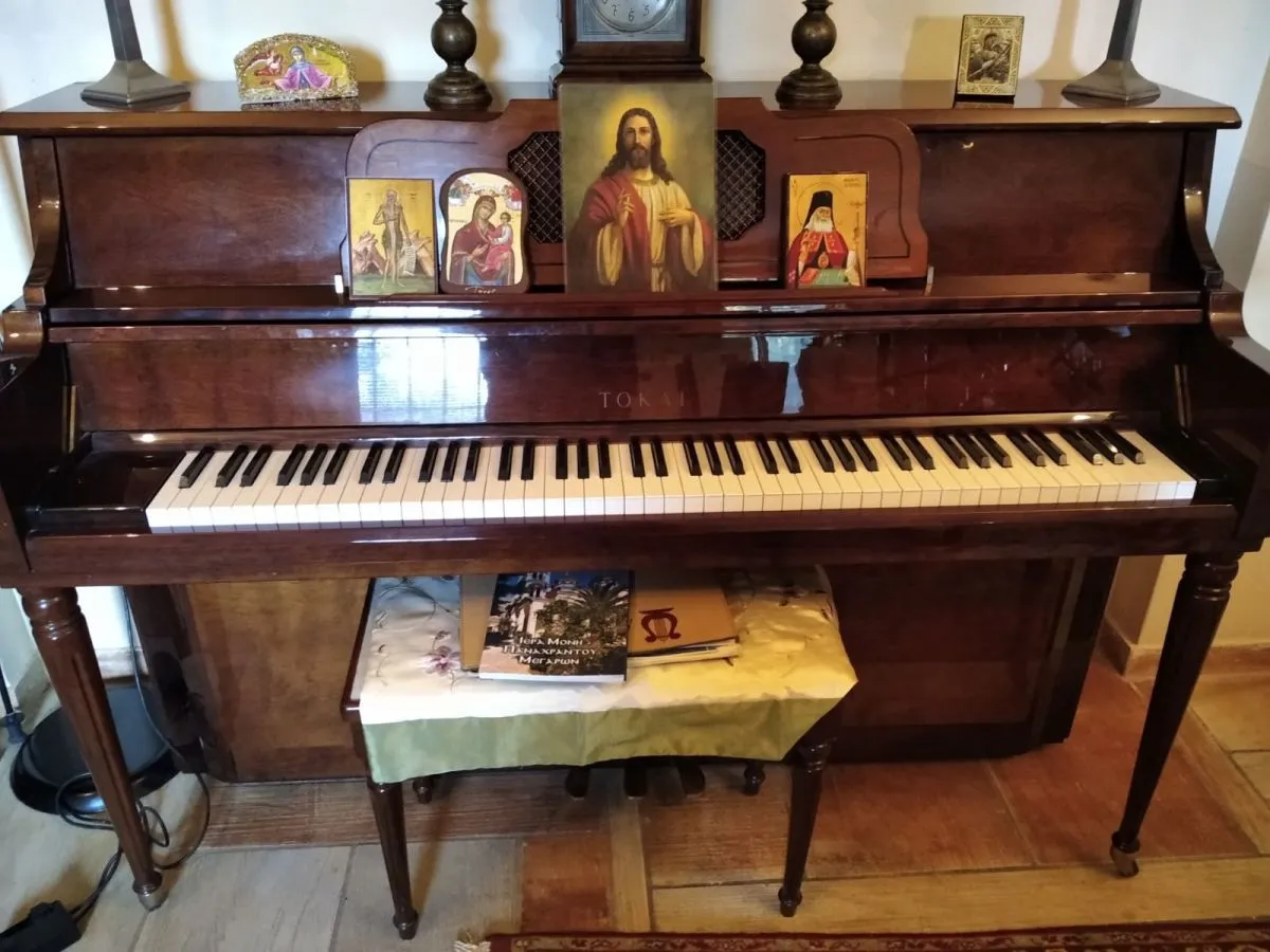 Πιάνο με σκαμπο - Image 2