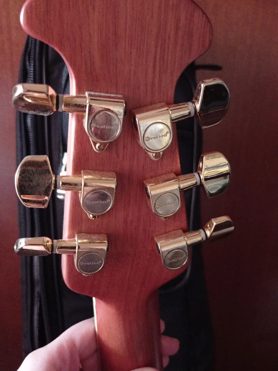 Hλεκτρακουστική κιθάρα Ovation CC24 2WFB + αντικραδασμική θήκη+ ζώνη Ernie Ball - Image 7
