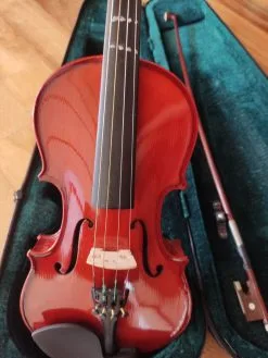 ΒΙΟΛΙ 1/4 ΜΕ ΘΗΚΗ ΚΑΙ ΓΕΦΥΡΑ. ΤΟ ΔΟΞΑΡΙ ΕΧΕΙ ΠΡΟΒΛΗΜΑ