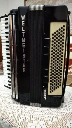 ΑΚΟΡΝΤΕΟΝ WELTMEISTER CONSONA