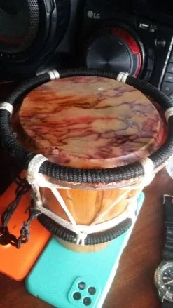 Μικρό τυμπανακι . Djembe ( απο αφρικανικό ξυλο )