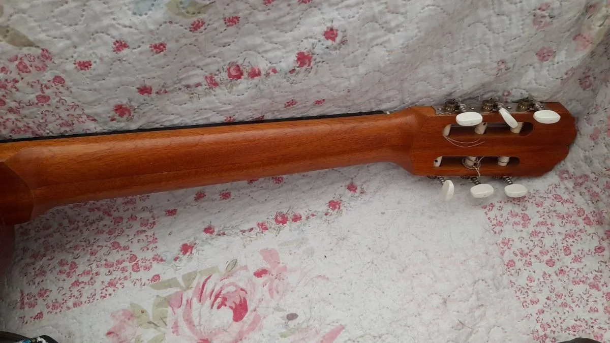 Vintage Ritmo Παλιά ακουστική κιθάρα της δεκαετίας του 70 με δερμάτινη θήκη και λουράκι - Image 7