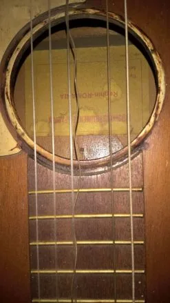 κιθάρα .REGHIN ρουμανία . ακουστική εξαχορδη .