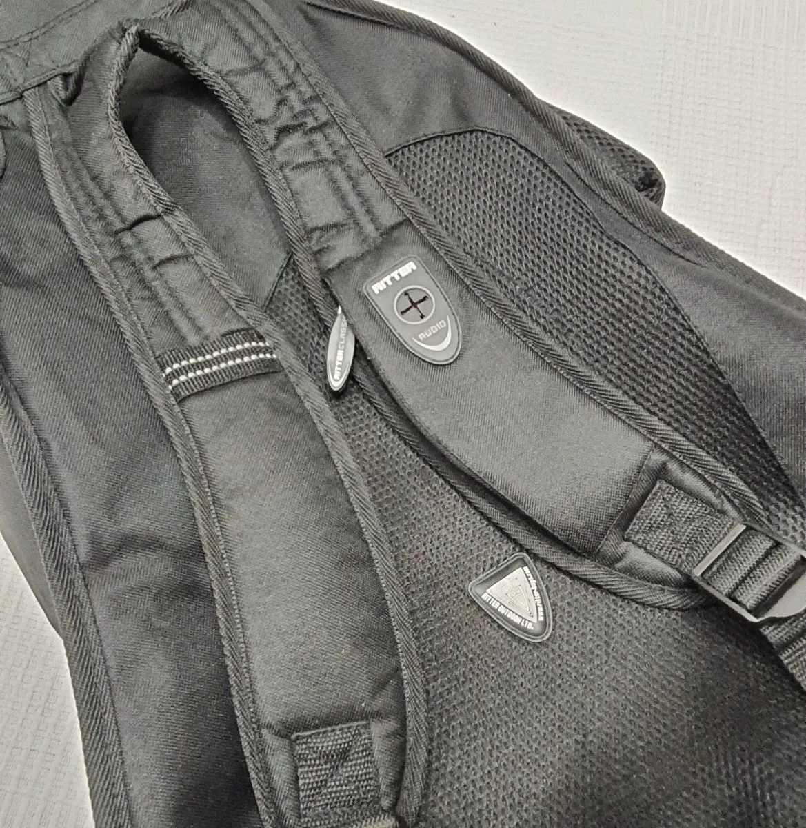 Yamaha Κλασική Κιθάρα C40 4/4 Natural + Ritter θήκη + Dunlop Μεταλλικό Καποτάστο + Hohner Μεταλλικό Υποπόδιο + Μεταλλικό Αναλόγιο - Image 10