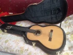 Χειροποίητη Κιθάρα