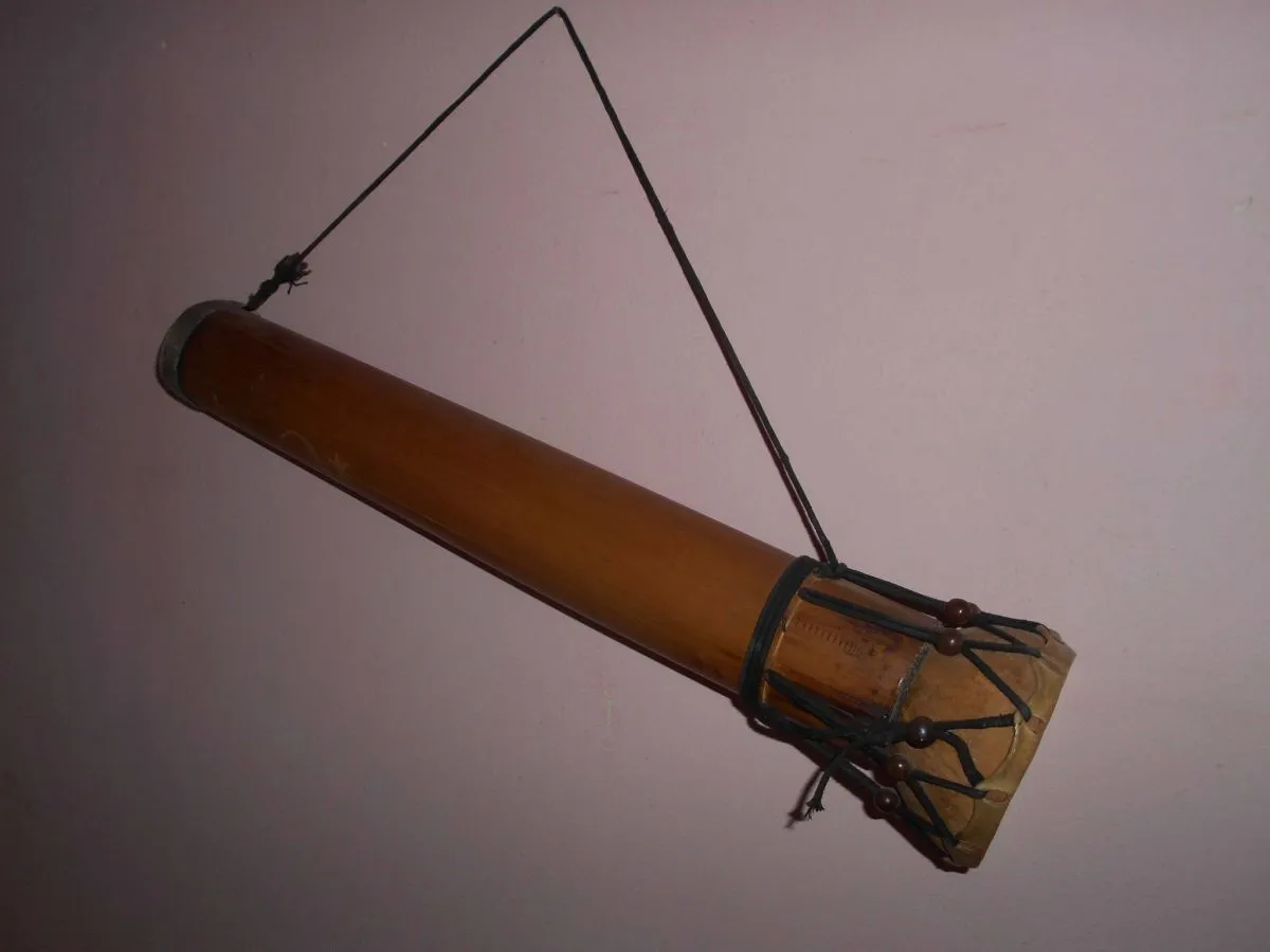 Μουσικό Όργανο μη γνωστής Προέλευσης με Μήκος 0,62 Cm και Πρόταση για Διακόσμηση Χώρου. - Image 3