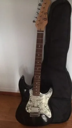 Ηλεκτρική κιθάρα και ενισχυτής