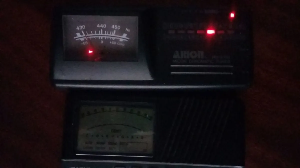 Μαζί 2 όργανα για κούρδισμα ενχόρδων. ARION NU 9100 MICON CHROMATIC TUNER ΜΕΤΡΗΤΕΣ - Image 2