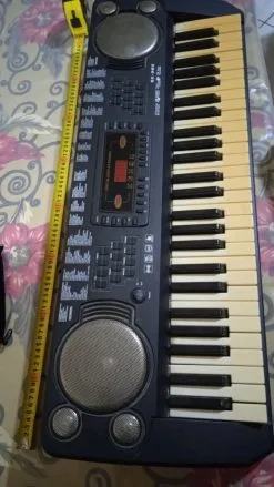 Αρμόνιο παλιό SK-580 μάκρος 80cmm. Δεν λειτουργεί για επισκευή η ανταλλακτικά.