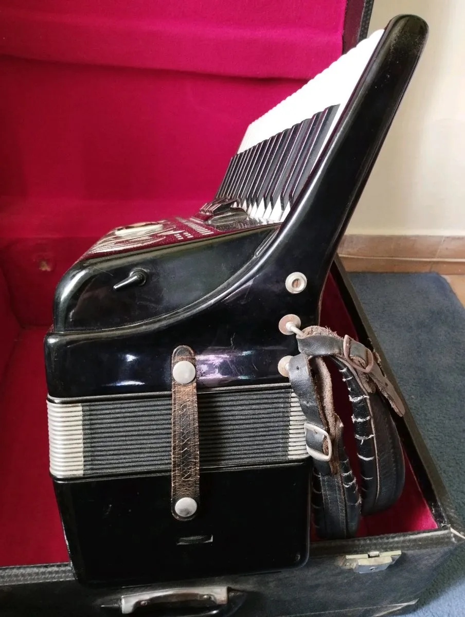 Νέα τιμή Ακορντεόν Weltmeister Caprice 80Bass - Image 5