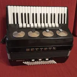 Ακορντεόν σε άριστη κατάσταση.