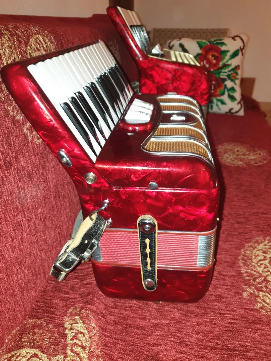 ΑΚΟΡΝΤΕΟΝ PIGINI 32B!! ΣΕ ΑΡΙΣΤΗ ΚΑΤΑΣΤΑΣΗ!! - Image 4