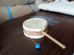 Εθνικ Τυμπανάκι περιστροφής διπλό ξύλινο