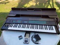 YAMAHA DX7
