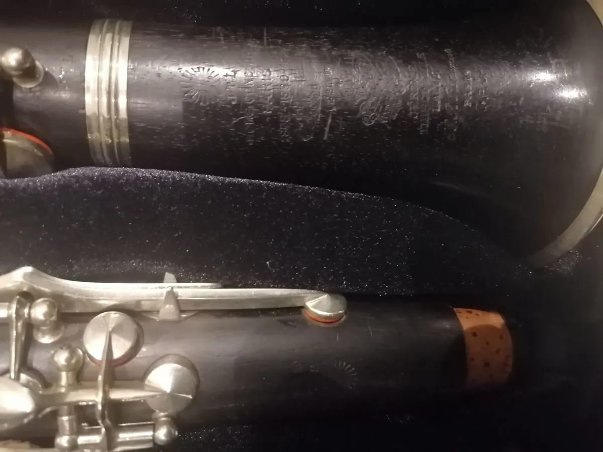 ΚΛΑΡΙΝΈΤΟ THIBOUVILLE - Image 3