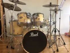 Pearl Vision Drum Set