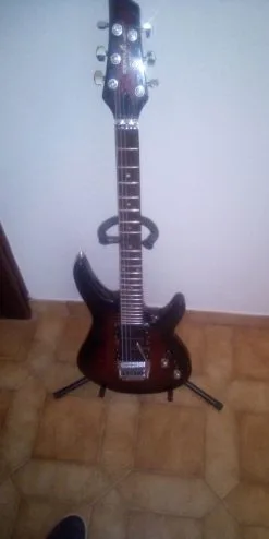 Ηλεκτρικh Κιθάρa STARFIRE