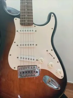 Fender Squier Bullet Strat Sunburst