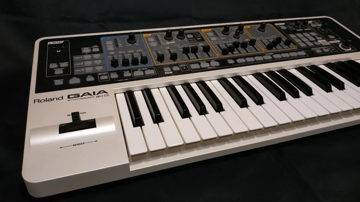 Roland Synthesizer Gaia SH-01 - Image 3