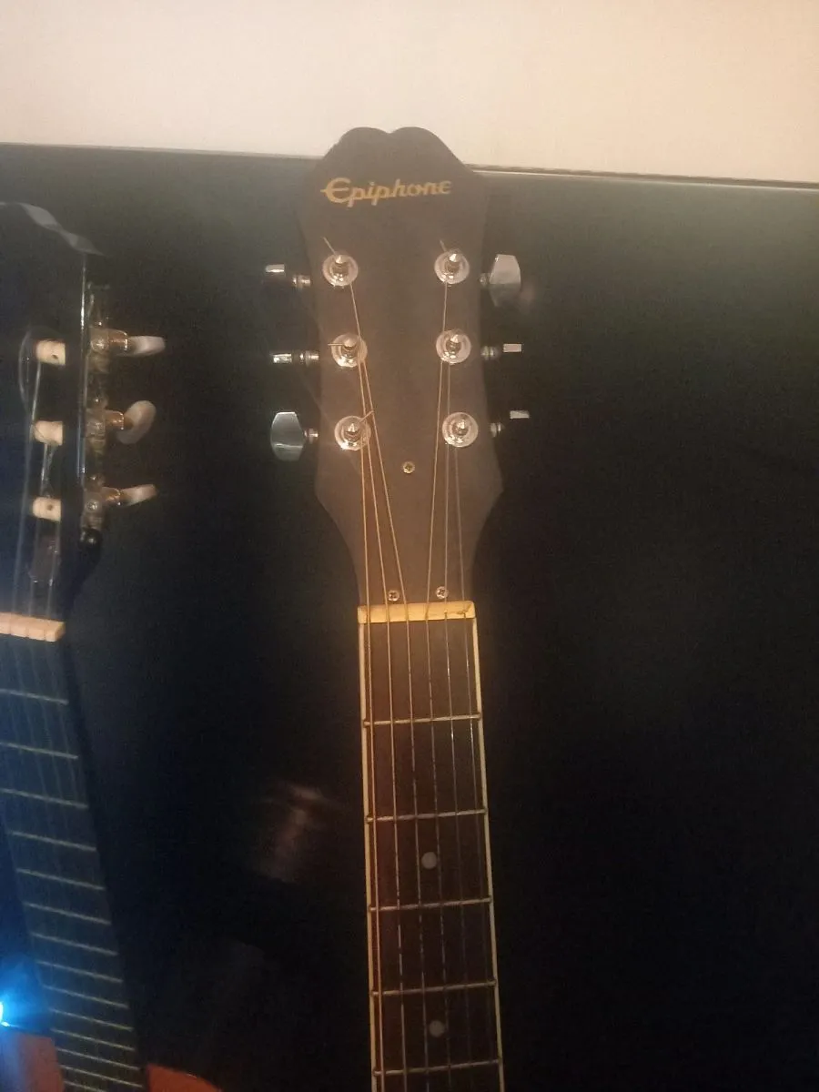 κιθάρες ,πεταλιερα και ενισχυτής πακετο - Image 3