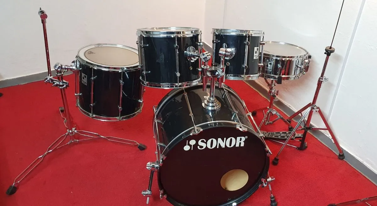 SONOR DRUMS FORCE 2001 SET
