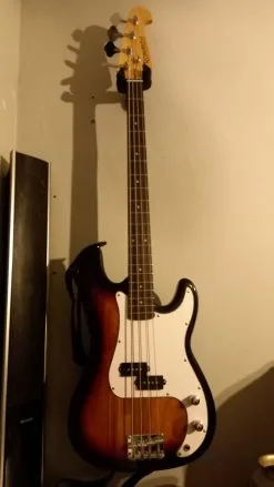 Bass Guitar & Amplifier 40W