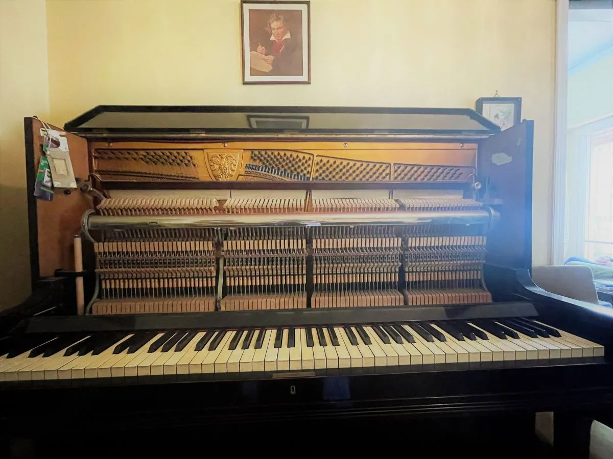 Πωλείται ΠΙΑΝΟ, μεταχειρισμένο, μάρκας Hofmann, αυστριακής προελεύσεως, μοντέλο 1930. - Image 4