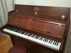 Schimmel Upright πιάνο