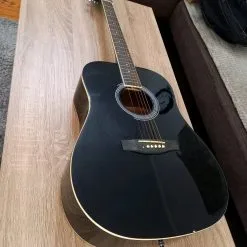 Κιθάρα ακουστική για αριστερόχειρες