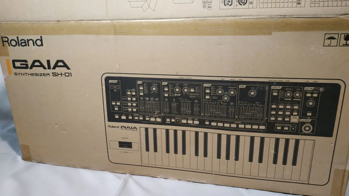 Roland Synthesizer Gaia SH-01 - Image 10