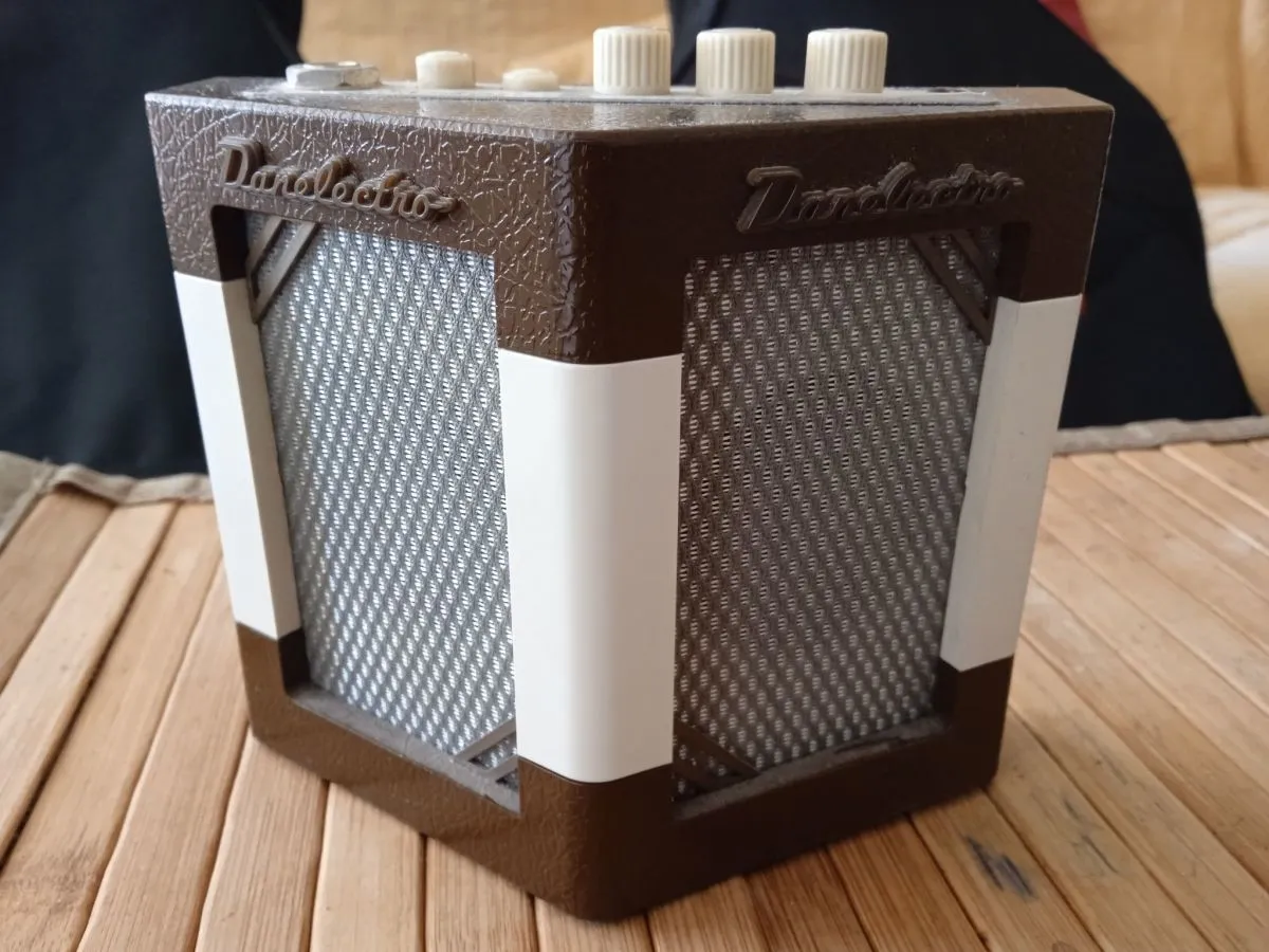Danelectro Mini Amp - The Best Mini Amp For Rockabilly - Image 2