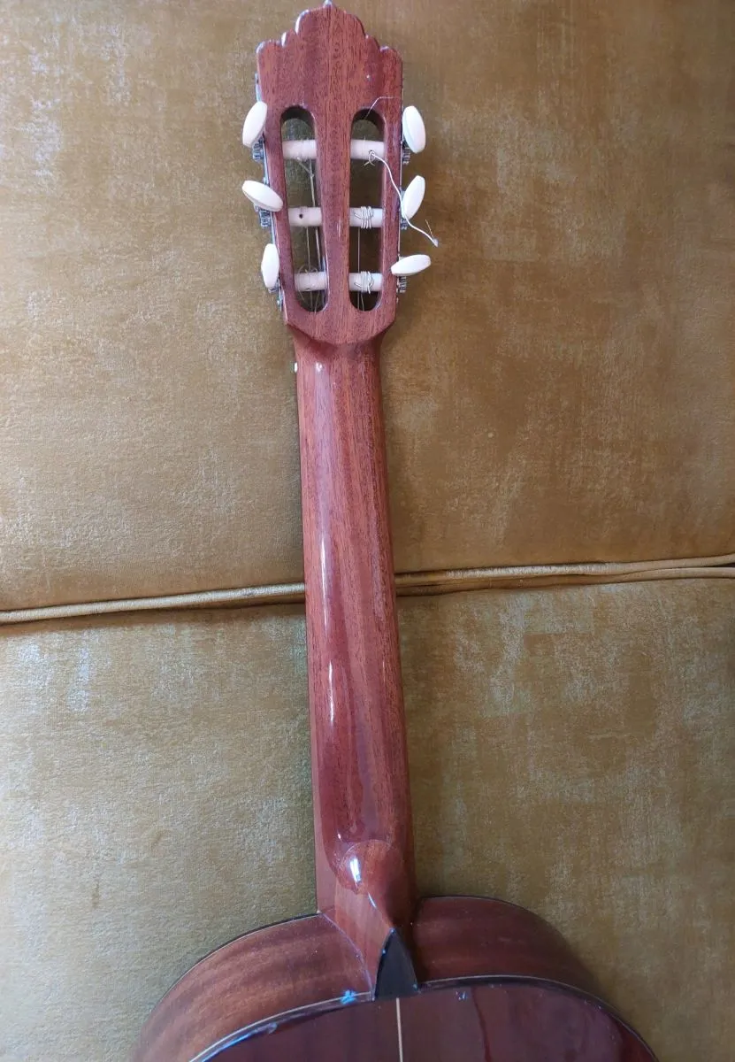 Πωλείται κλασική κιθάρα Almansa 403 Cedro - Image 5