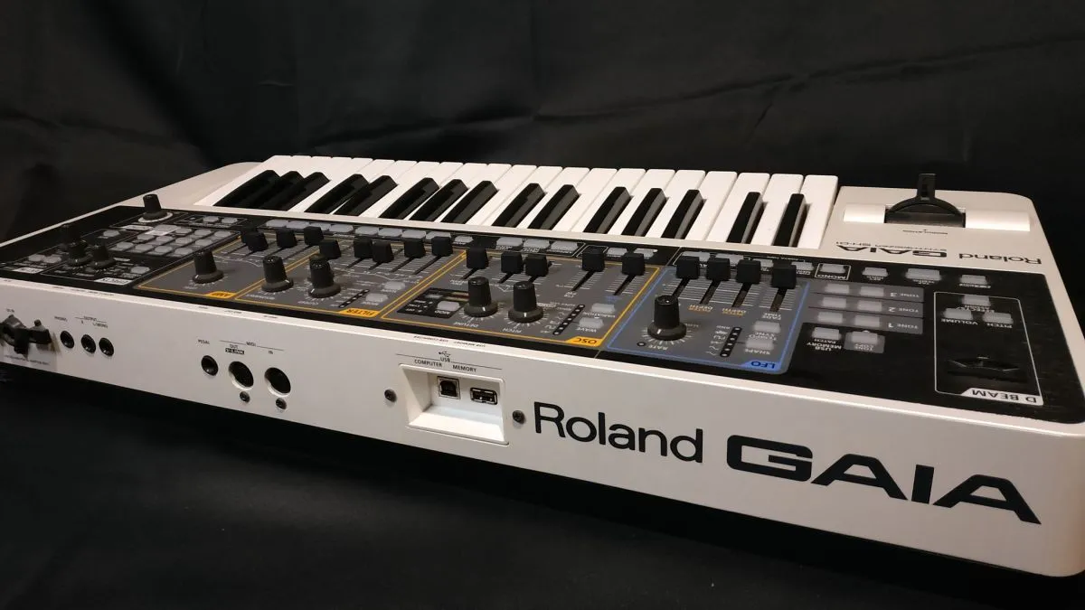 Roland Synthesizer Gaia SH-01 - Image 5