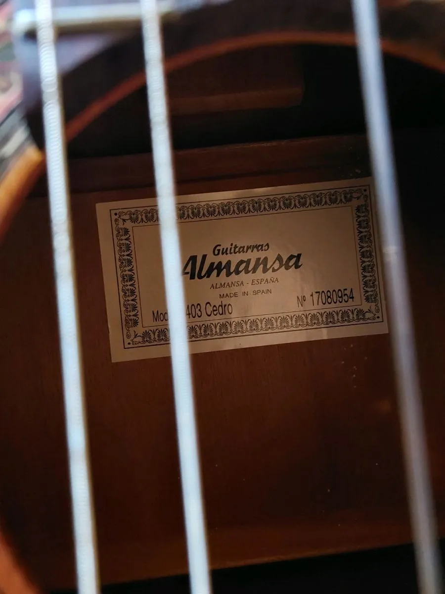 Πωλείται κλασική κιθάρα Almansa 403 Cedro - Image 6