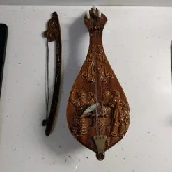 κουρδιστη κρητική λυρα