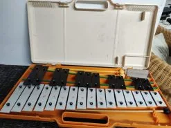 Μεταλλόφωνο με δύο φλογέρες δώρο!