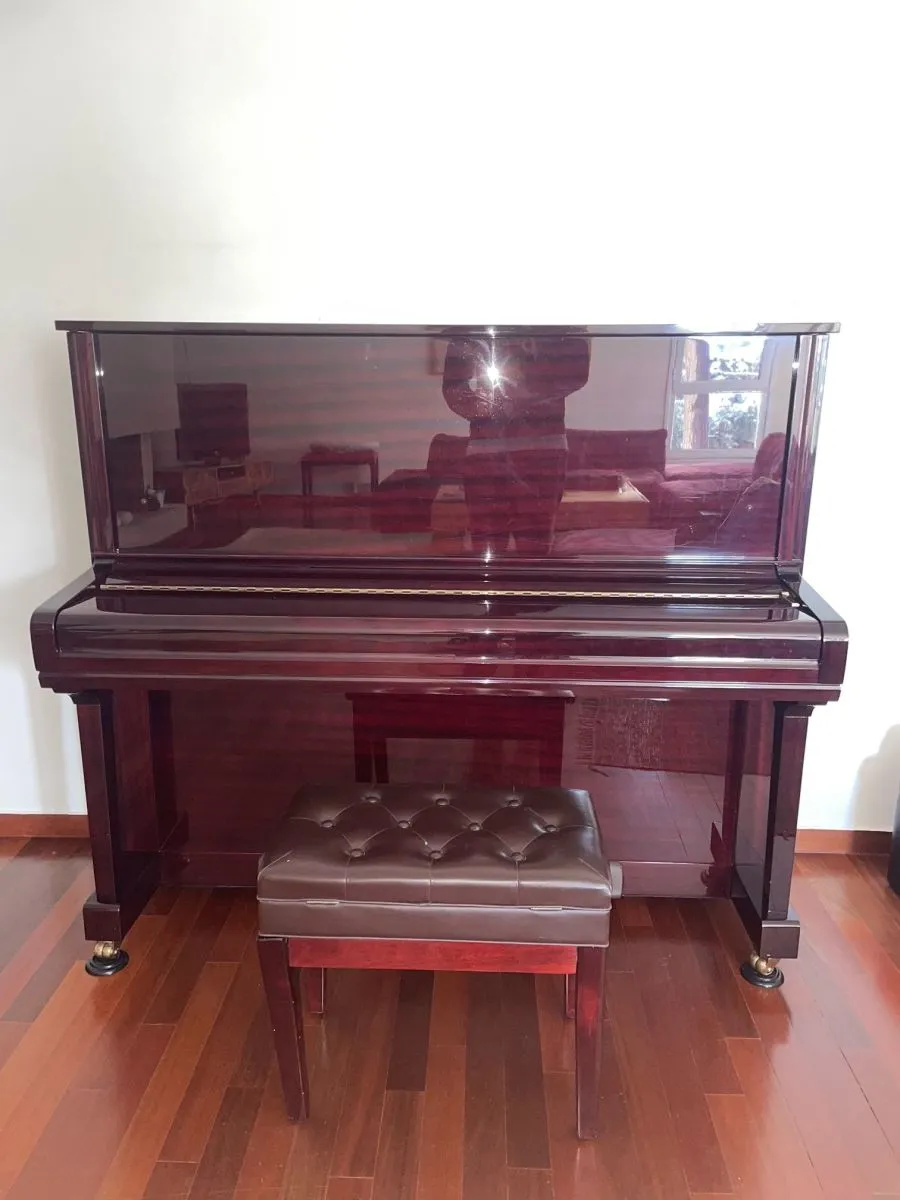 YOUNG CHANG - Όρθιο Πιάνο - Μεταχειρισμένο σε άριστη κατάσταση