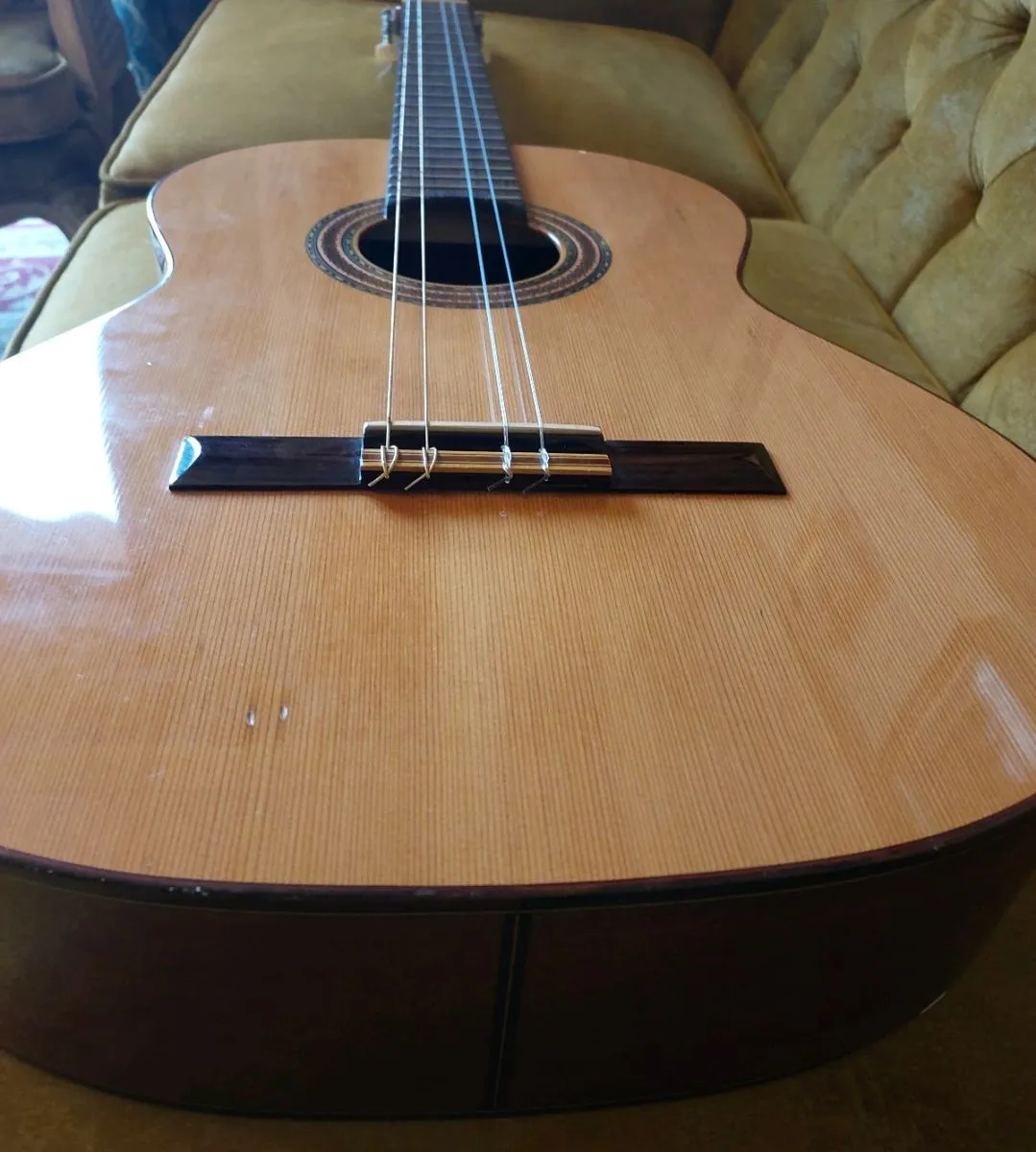 Πωλείται κλασική κιθάρα Almansa 403 Cedro - Image 2