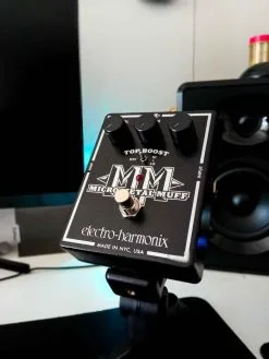 Electro Harmonix Micro Metal Muff