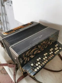 Ρωσικό ακορντεόν Zimotyr χωρίς θήκη