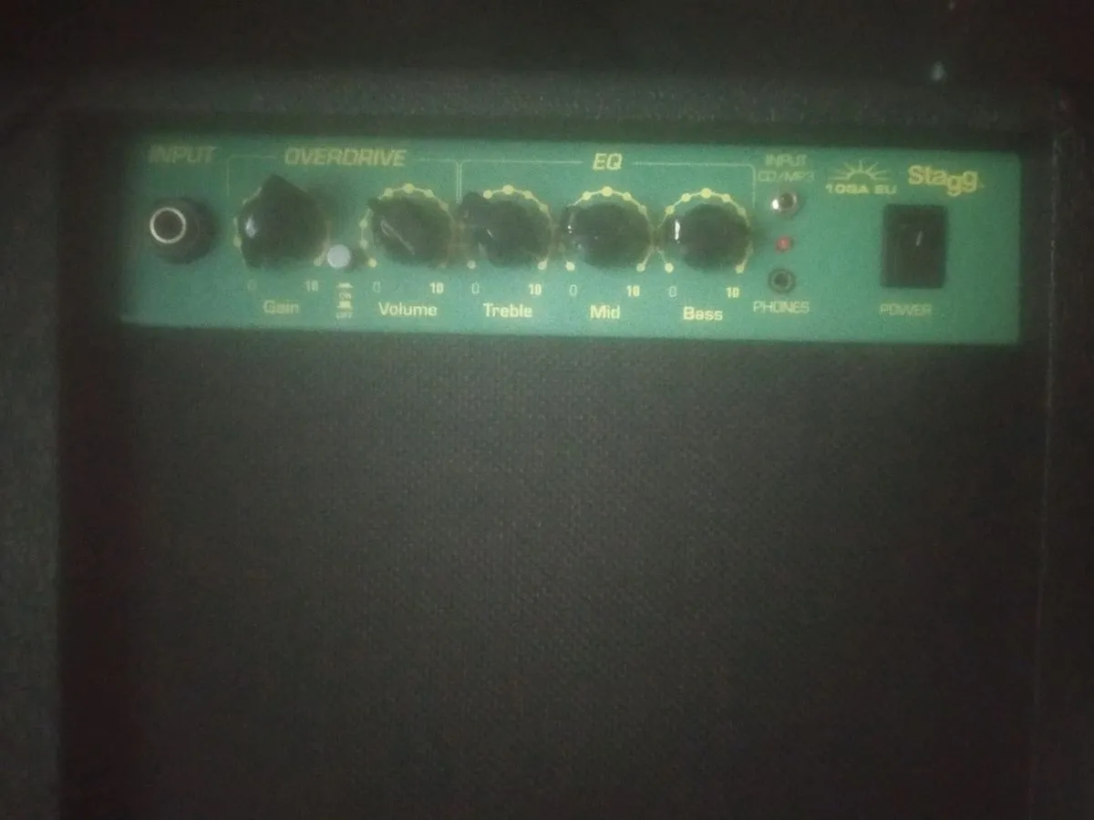 ηλεκτρική κιθάρα μαζί με ενισχυτή - Image 4