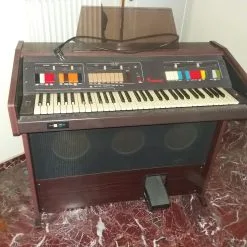 Αρμόνιο BONTEMPI HP6040 Made In Italy. Τιμή 125 ευρώ.