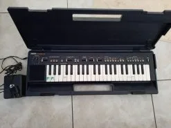 Yamaha Synthesizer