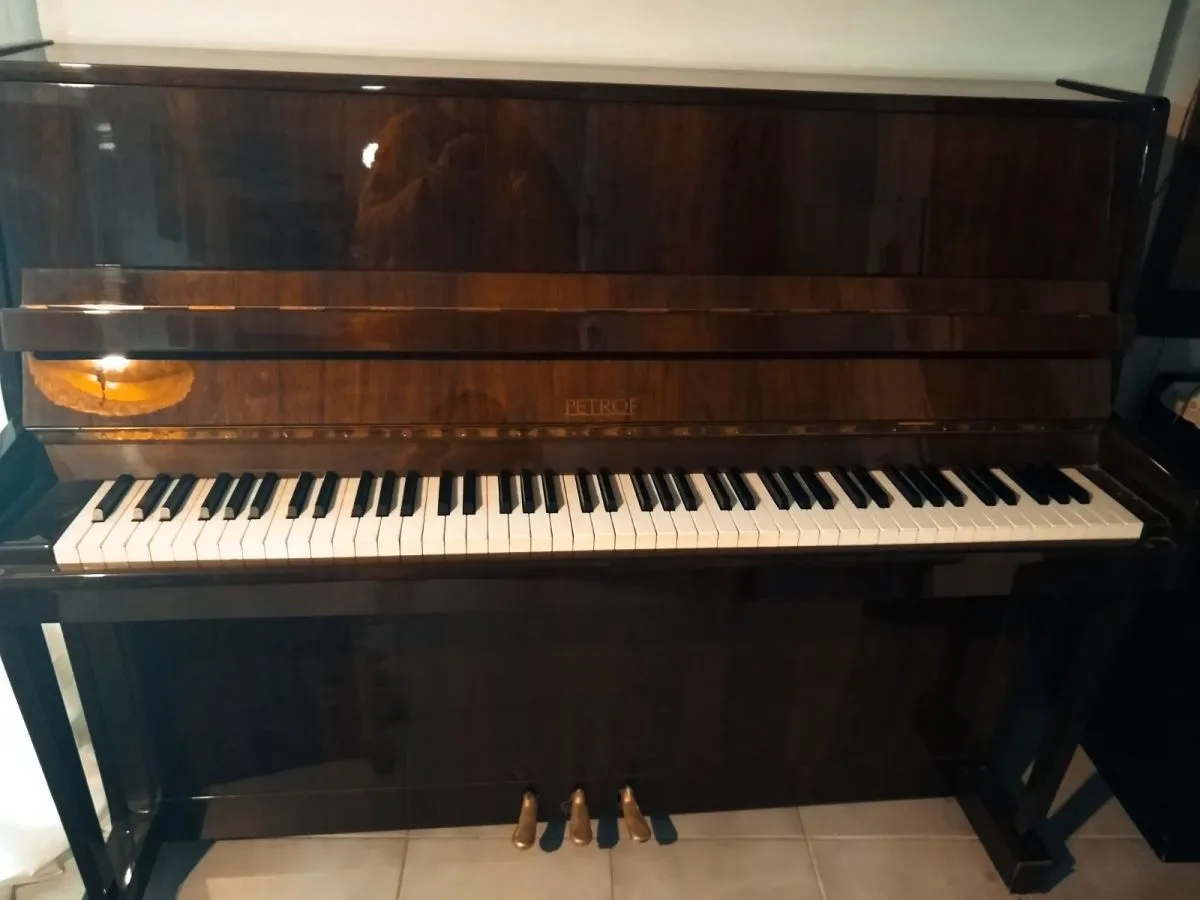 Πωλείται Μεταχειρισμένο Πιάνο Μάρκας Petrof σε εξαιρετική κατάσταση-Κατερινη - Image 3
