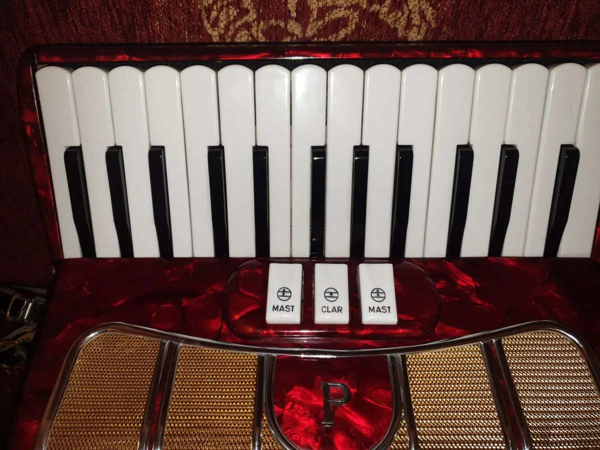 ΑΚΟΡΝΤΕΟΝ PIGINI 32B!! ΣΕ ΑΡΙΣΤΗ ΚΑΤΑΣΤΑΣΗ!! - Image 2